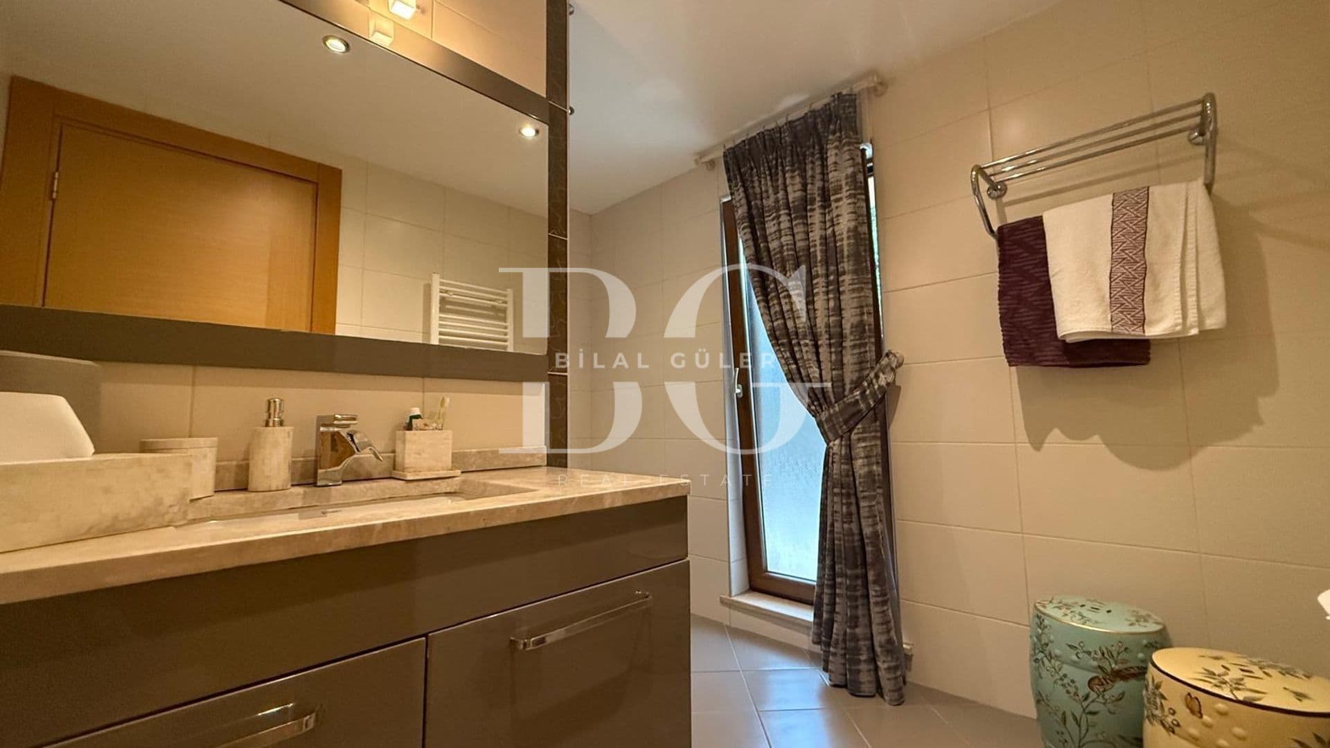 ACARKENT'TE SATILIK KONAKLAR MANZARALI HAVUZLU BAHÇE DUBLEKS 18