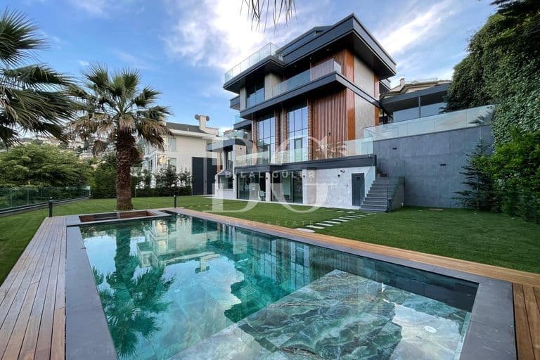 ACARKENT’TE SATILIK ULTRA MODERN VİLLA