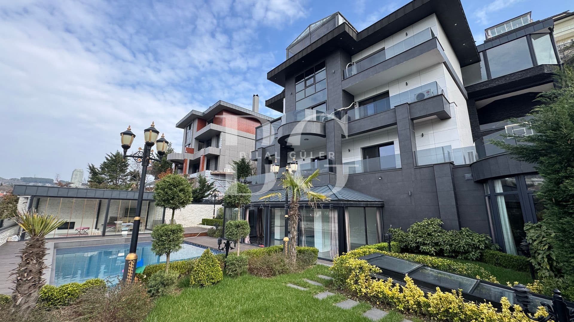 ACARKENT’TE SATILIK MODERN B TİPİ VİLLA 6