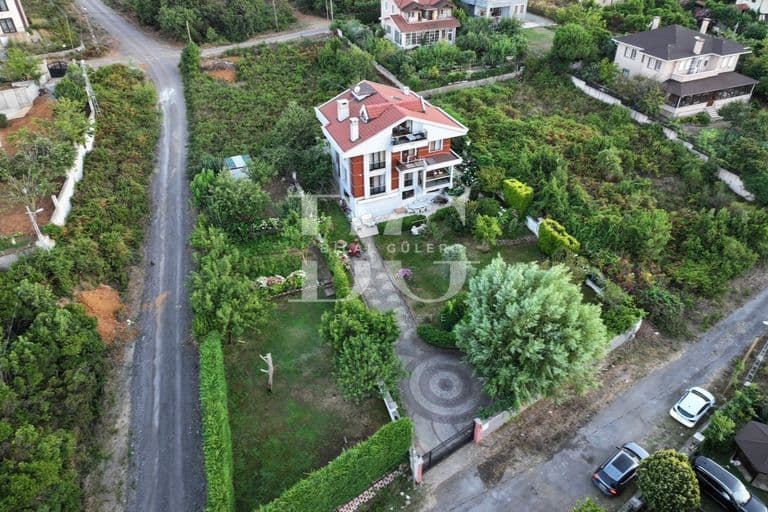 Rivada Büyük Bahçeli, Deniz Manzaralı Müstakil Kiralık Villa 1