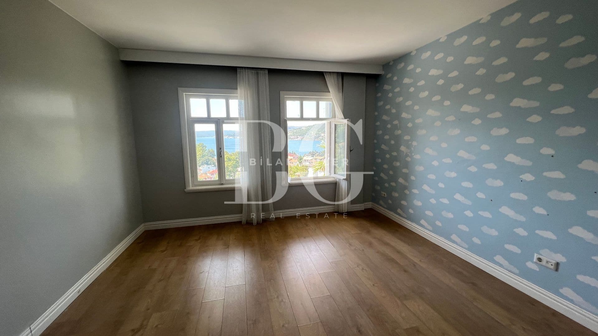 Beykoz Anadolu Kavağında Boğaz Manzaralı Havuzlu Kiralık Köşk 17