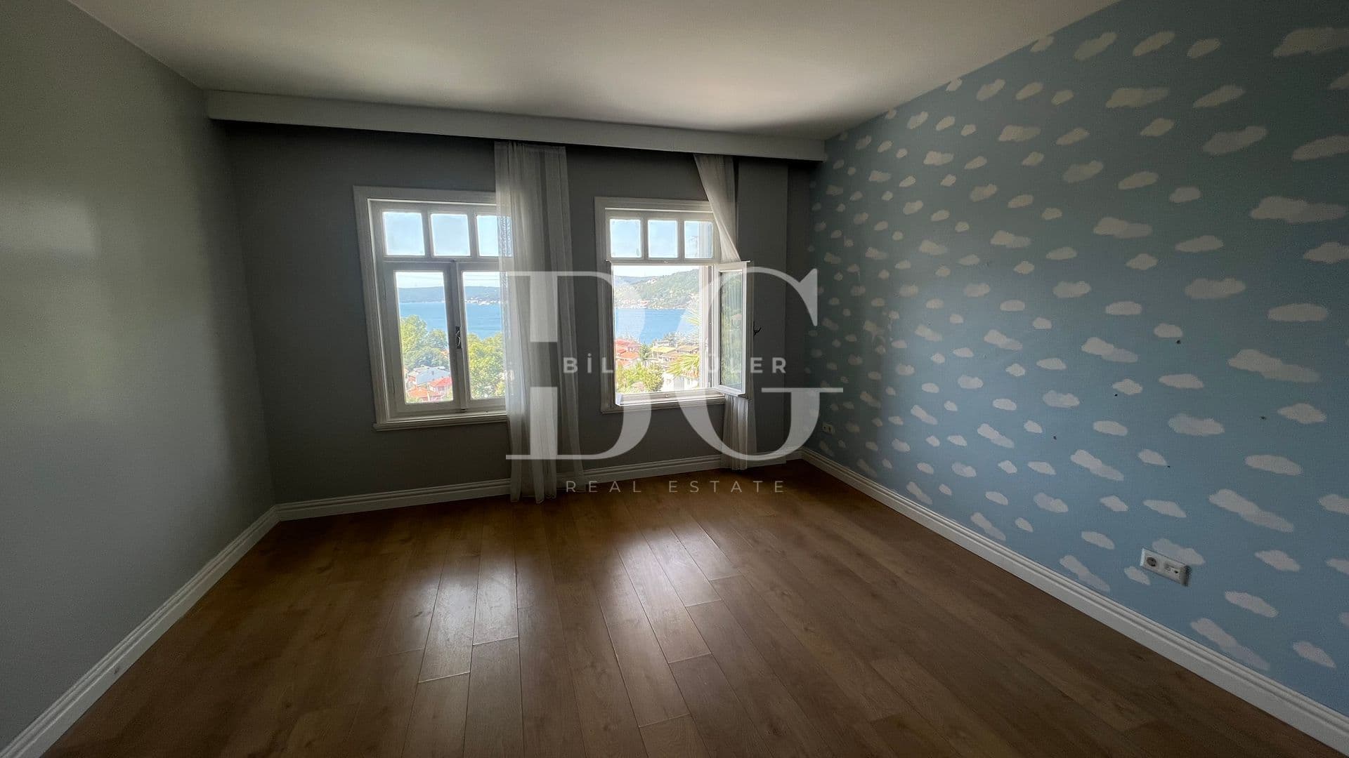 Beykoz Anadolu Kavağında Boğaz Manzaralı Havuzlu Kiralık Köşk 18