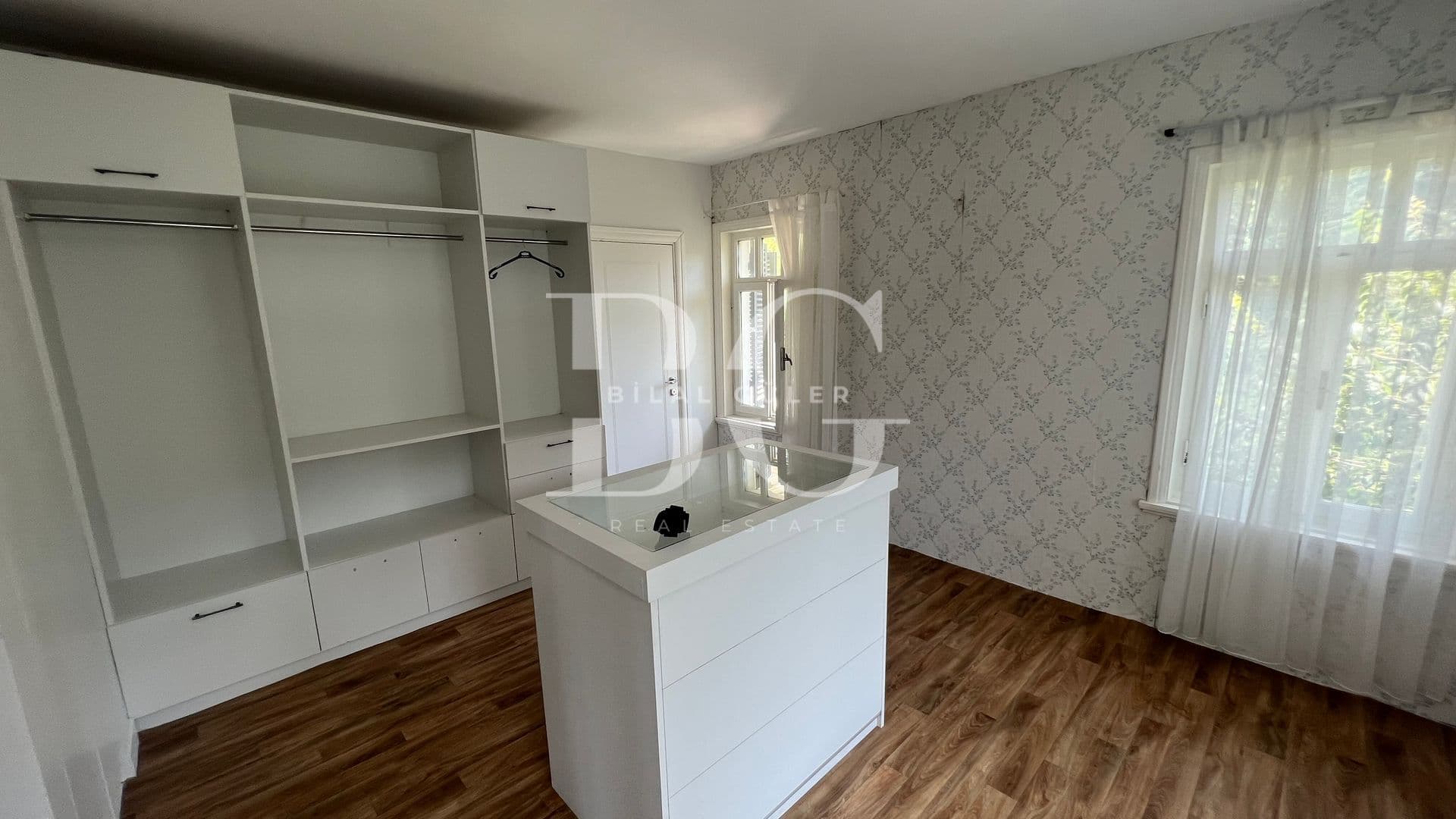 Beykoz Anadolu Kavağında Boğaz Manzaralı Havuzlu Kiralık Köşk 26
