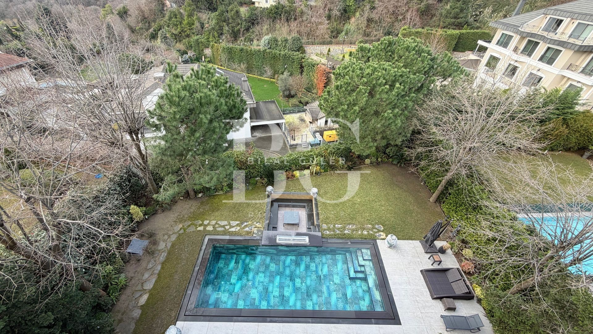 ACARKENT’TE ULTRA LÜKS MODERN TASARIMLI SATILIK VİLLA 47