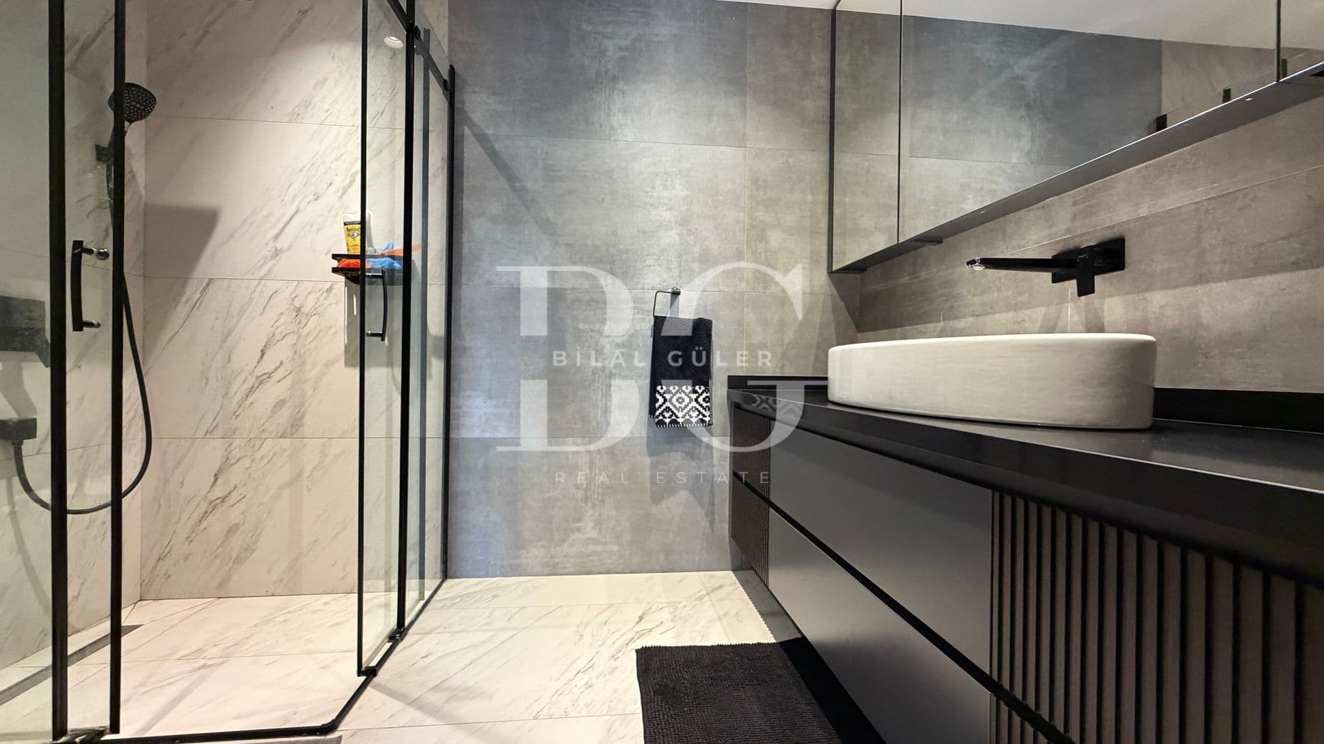 ACARKENT’TE ULTRA LÜKS MODERN TASARIMLI SATILIK VİLLA 30