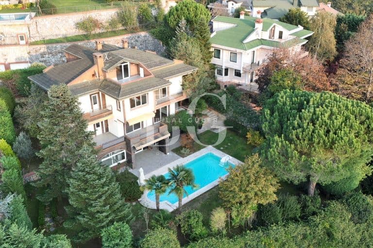 ACARKENT'TE DÜZ GİRİŞLİ GENİŞ BAHÇELİ KUPON KİRALIK VİLLA 4