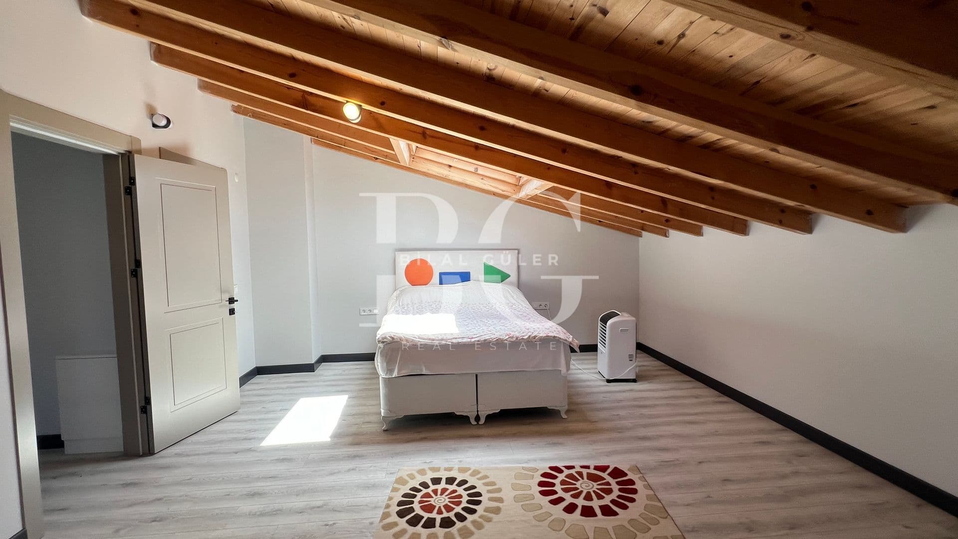 Çekmeköy Reşadiye'de Satılık Müstakil Havuzlu Lüks Villa 27