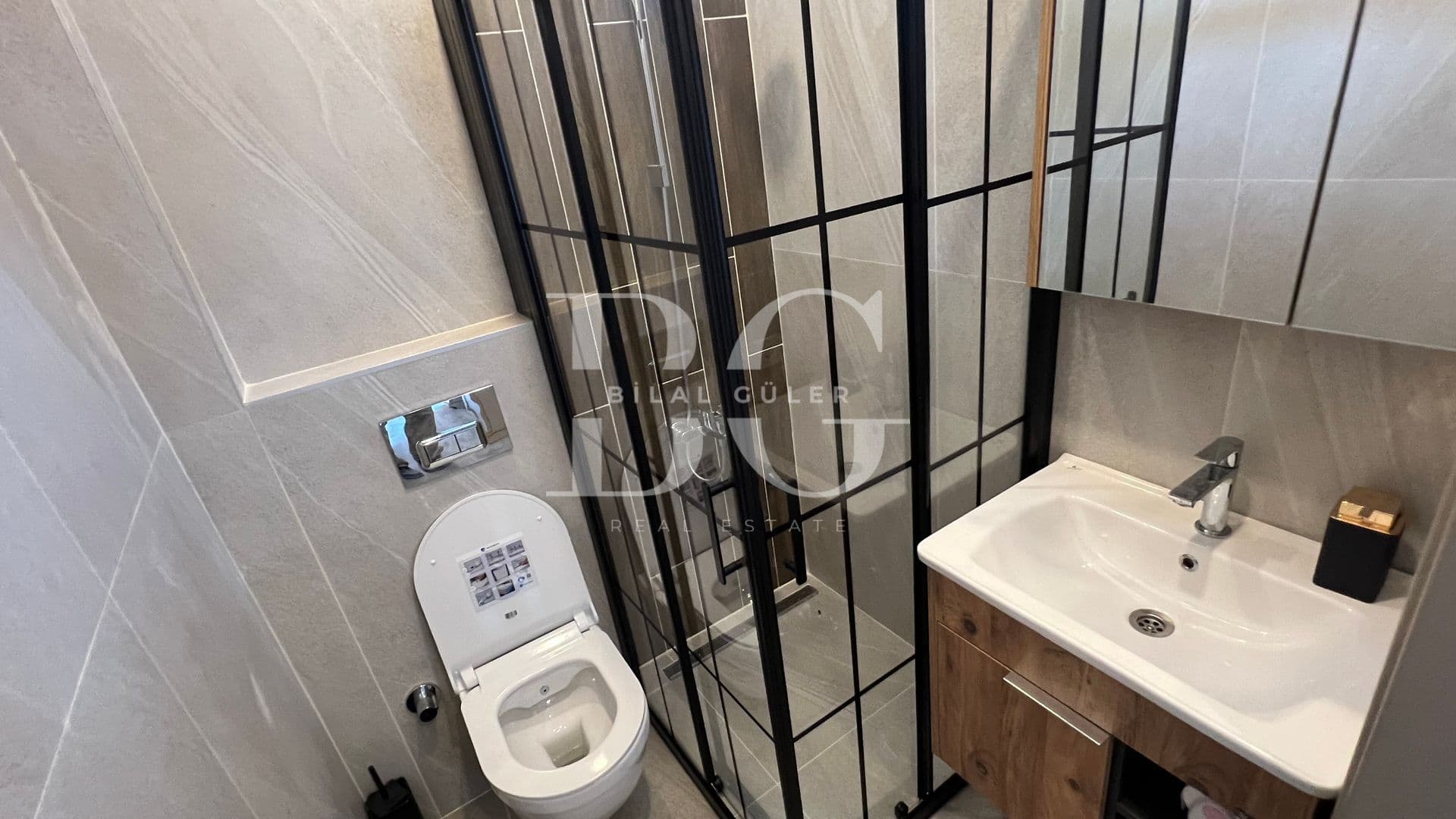 Çekmeköy Reşadiye'de Ultra Lüks Müstakil Havuzlu Kiralık Villa 25