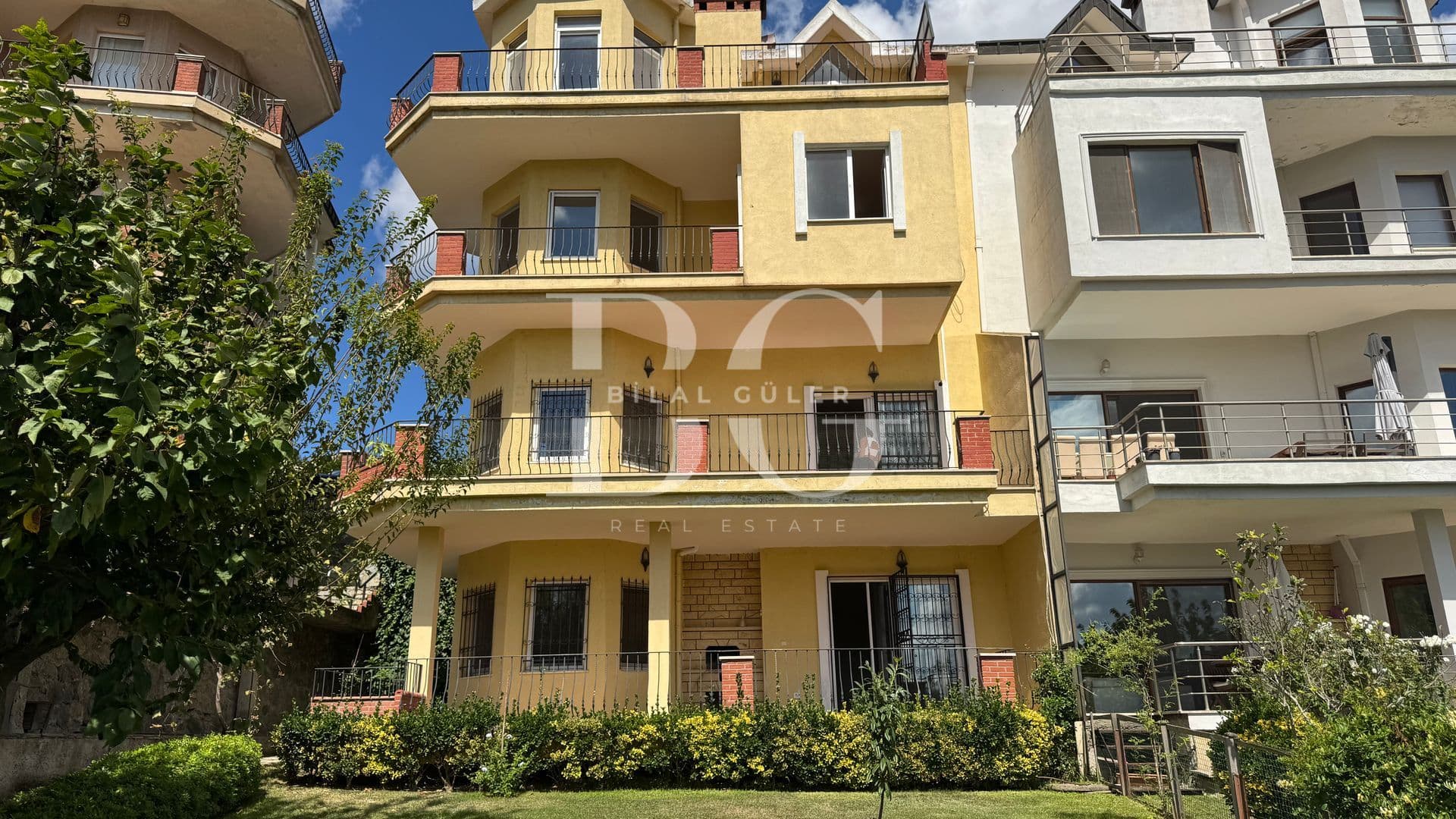 ACARKENT KARŞISI DOĞANEVLER SİTESİ’NDE 5+2 KİRALIK VİLLA 1