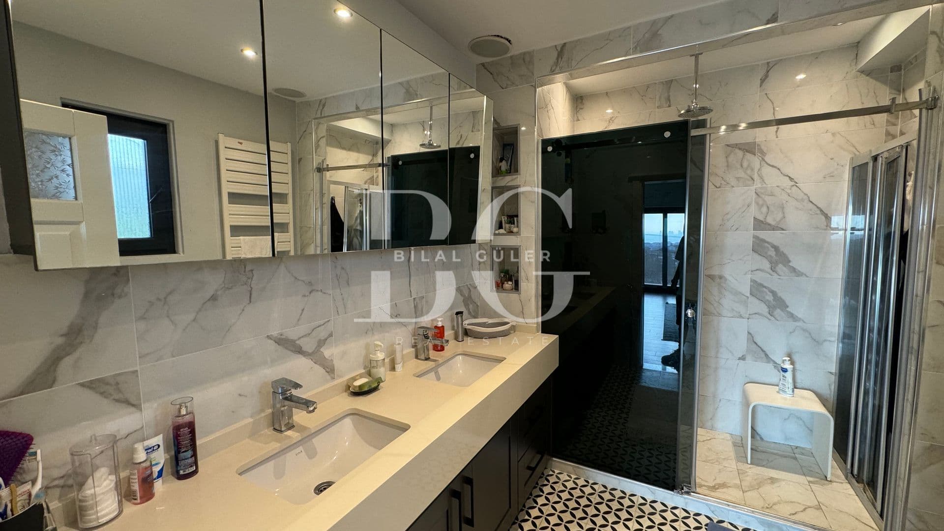 ACARKENT'TE ÖNÜ AÇIK HAVUZLU SATILIK VİLLA.. 27