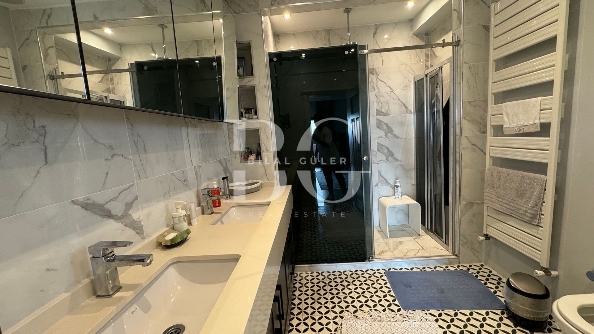 ACARKENT'TE ÖNÜ AÇIK HAVUZLU SATILIK VİLLA.. 26