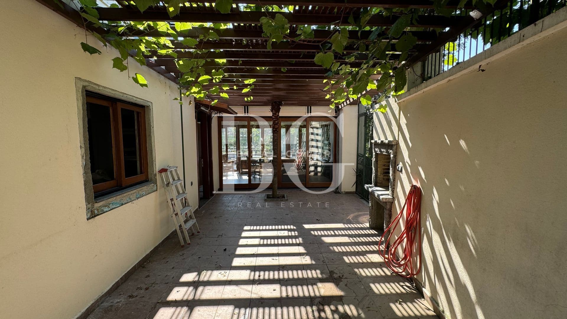 Beykoz Anadolu Hisarında Eşsiz Rıhtımlı Dere Yalısı 3