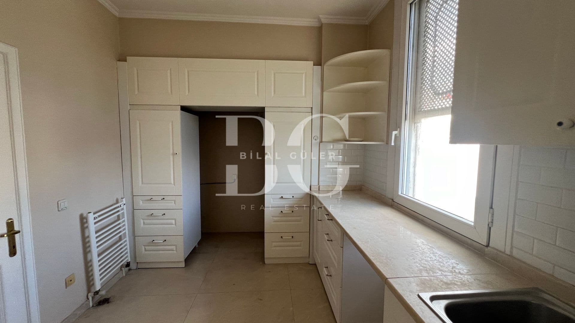 Beykoz Yalıköy’de Panoramik Boğaz Manzaralı | Özel Rıhtımlı 4+1 Dubleks Yalı Dairesi 14