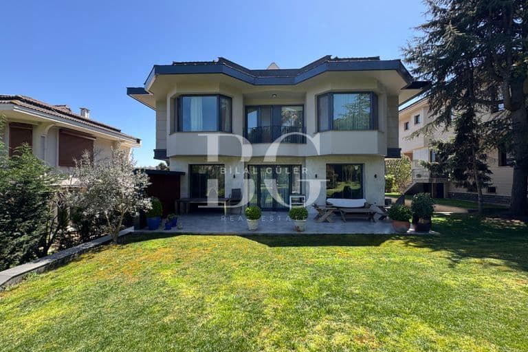 Beykoz Çubuklu Hidiv Evleri’nde Satılık 6+2 Müstakil Villa | 650 m² | Kapalı Otoparklı Prestijli Yaşam