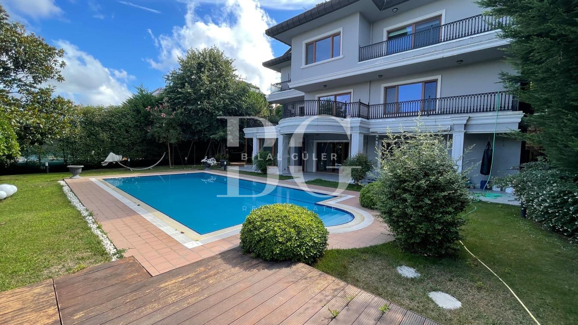 ACARKENT’TE DÜZ GİRİŞLİ B REVİZYON TİPİ SATILIK VİLLA 15