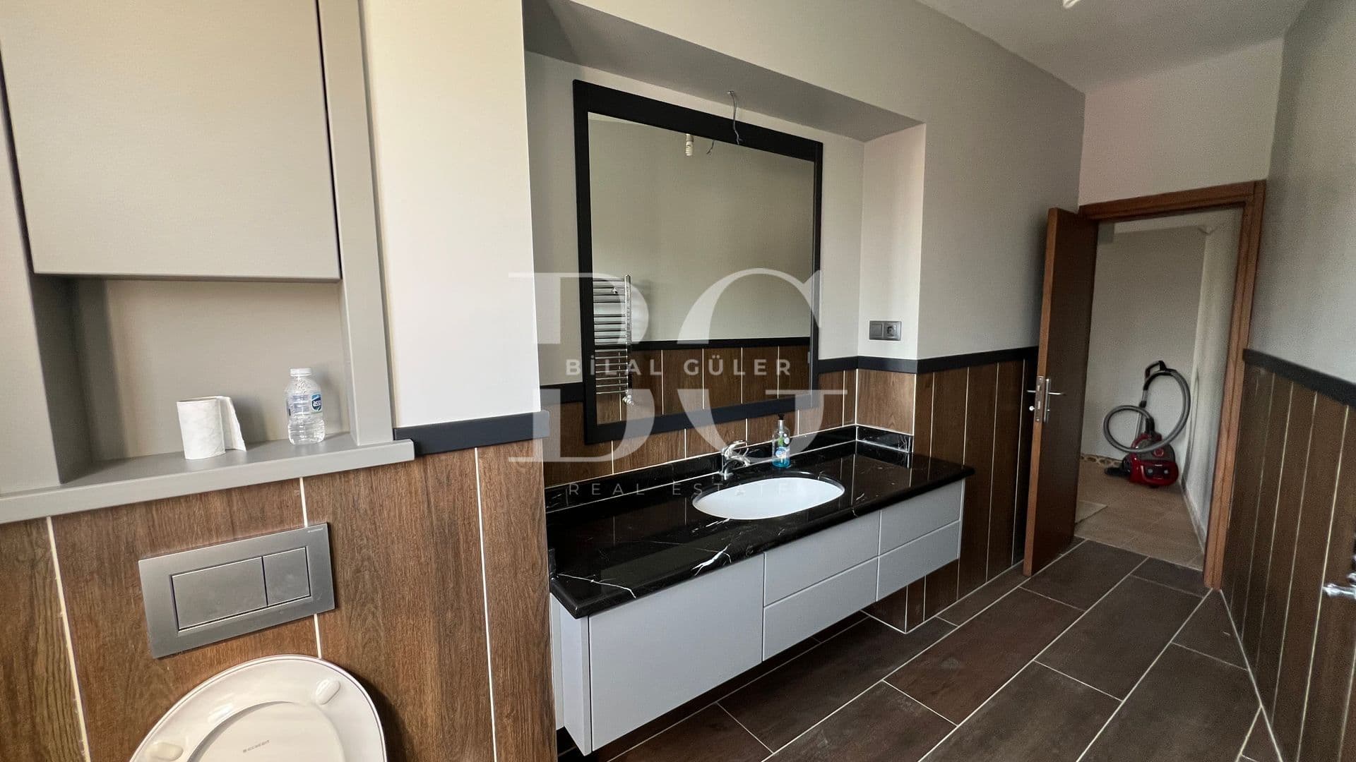 Beykoz Anadolu Hisarında Eşsiz Rıhtımlı Dere Yalısı 24