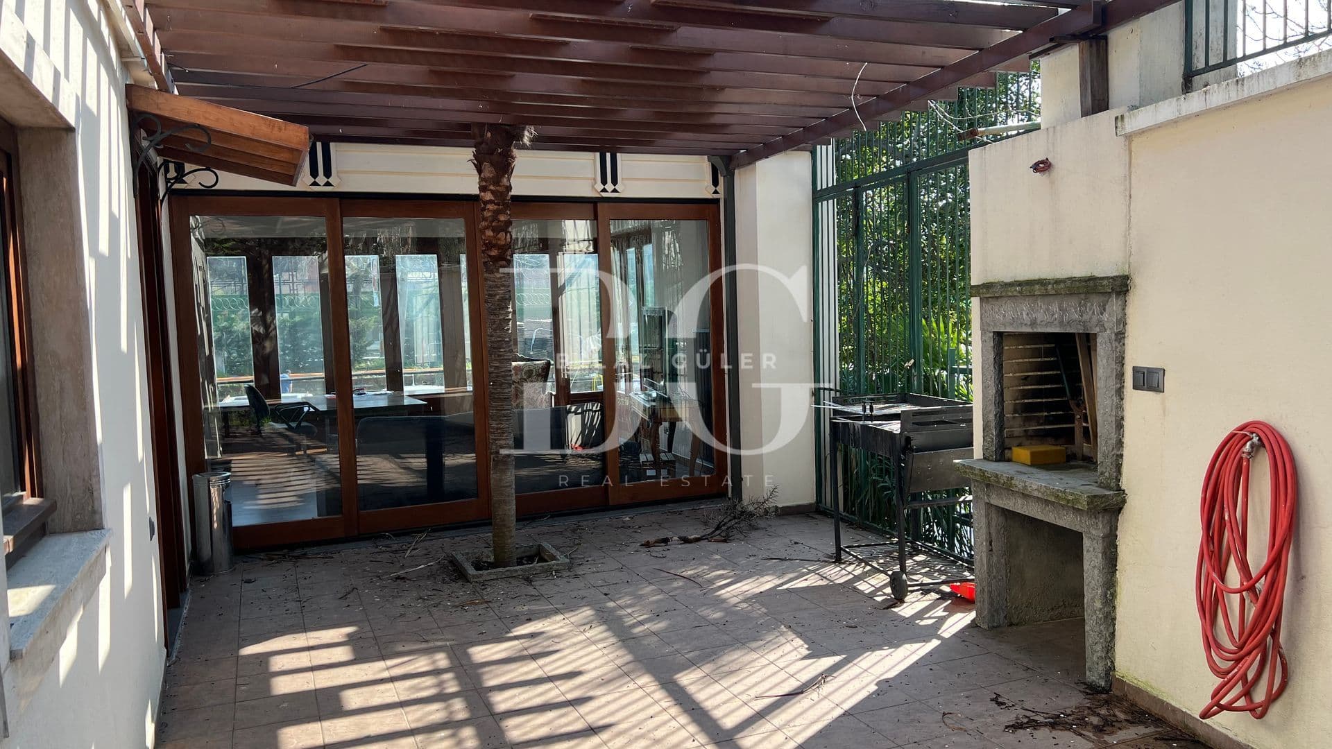 Beykoz Anadolu Hisarında Eşsiz Rıhtımlı Dere Yalısı 5