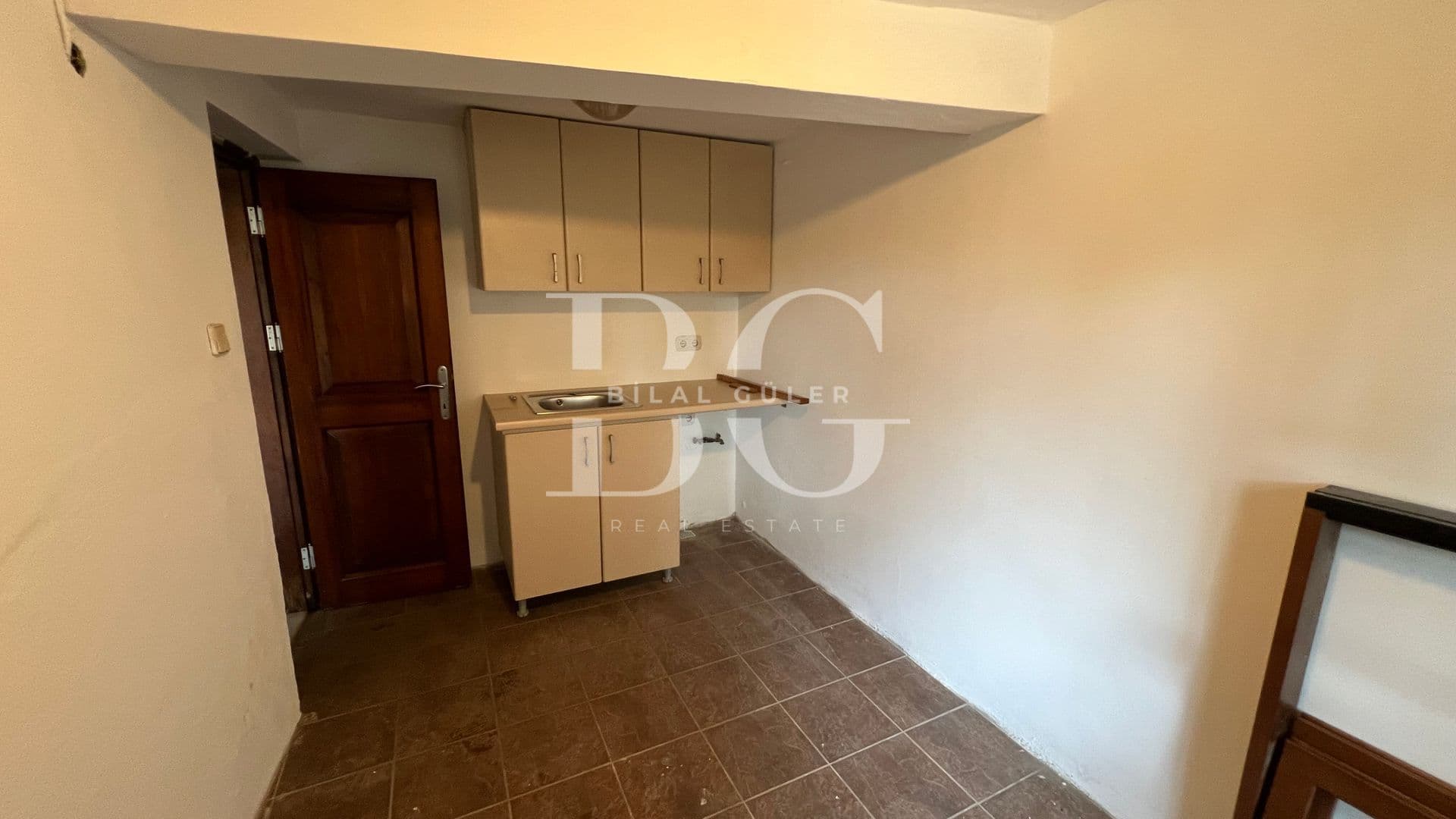 Beykoz Anadolu Hisarında Eşsiz Rıhtımlı Dere Yalısı 31