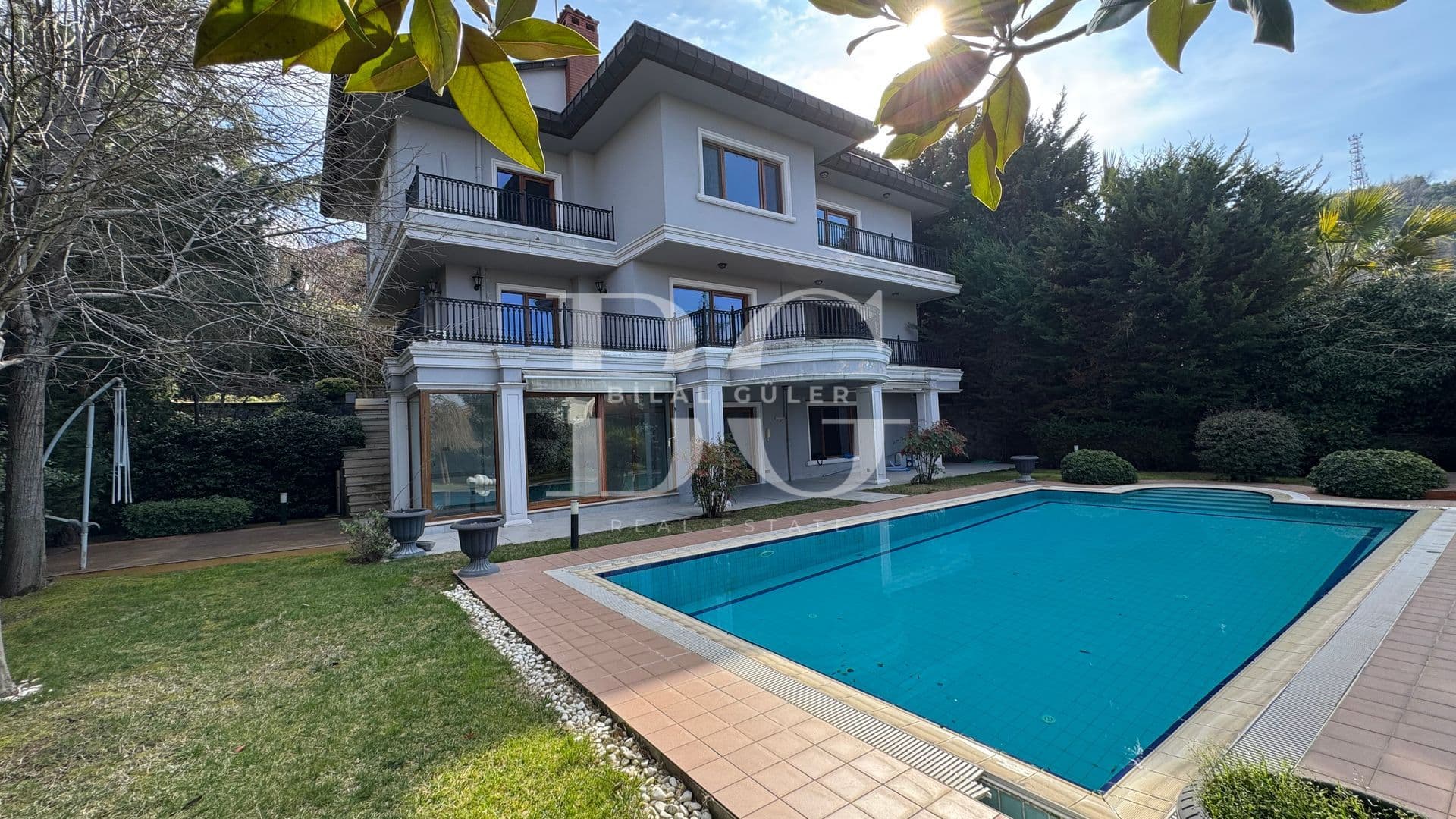 ACARKENT’TE DÜZ GİRİŞLİ B REVİZYON TİPİ SATILIK VİLLA 7