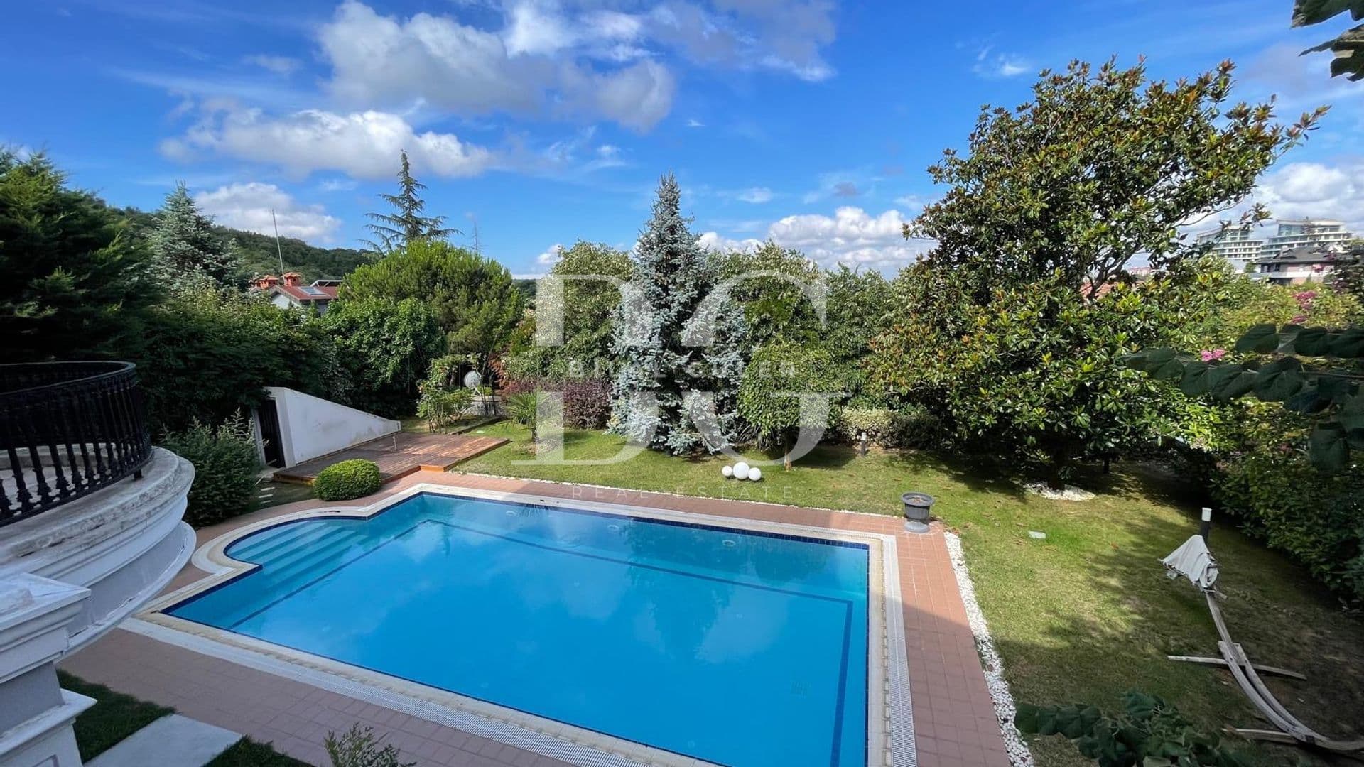 ACARKENT’TE DÜZ GİRİŞLİ B REVİZYON TİPİ SATILIK VİLLA 12