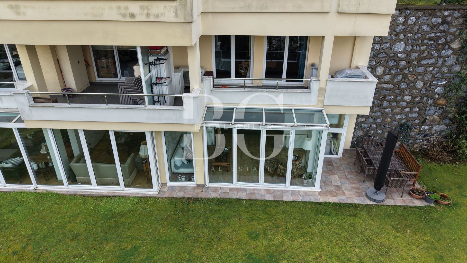 ACARKENT’TE BAHÇE ve HAVUZ KULLANIMLI DUBLEKS DAİRE 4