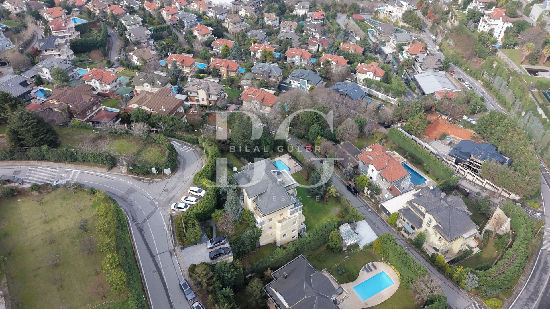 ACARKENT’TE BAHÇE ve HAVUZ KULLANIMLI DUBLEKS DAİRE 5