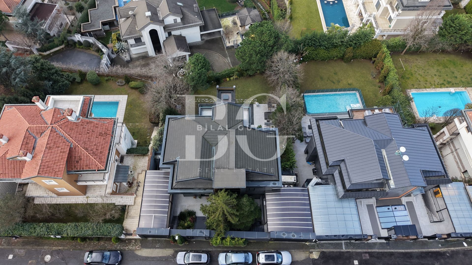 ACARKENT’TE ULTRA LÜKS MODERN TASARIMLI SATILIK VİLLA 5