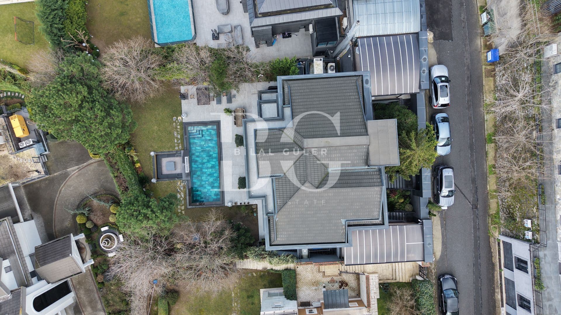 ACARKENT’TE ULTRA LÜKS MODERN TASARIMLI SATILIK VİLLA 4