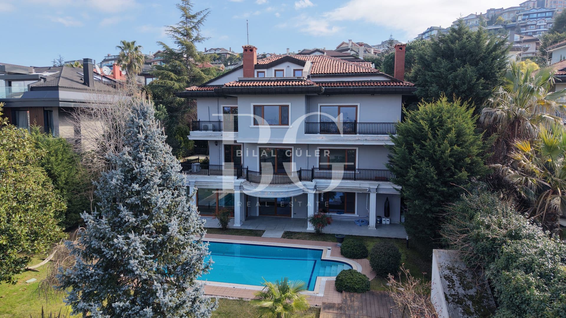 ACARKENT’TE DÜZ GİRİŞLİ B REVİZYON TİPİ SATILIK VİLLA 1