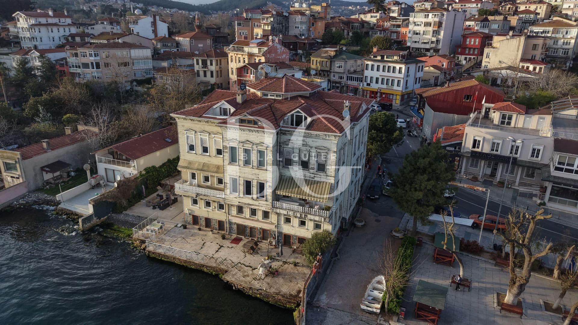 Beykoz Yalıköy’de Panoramik Boğaz Manzaralı | Özel Rıhtımlı 4+1 Dubleks Yalı Dairesi 6