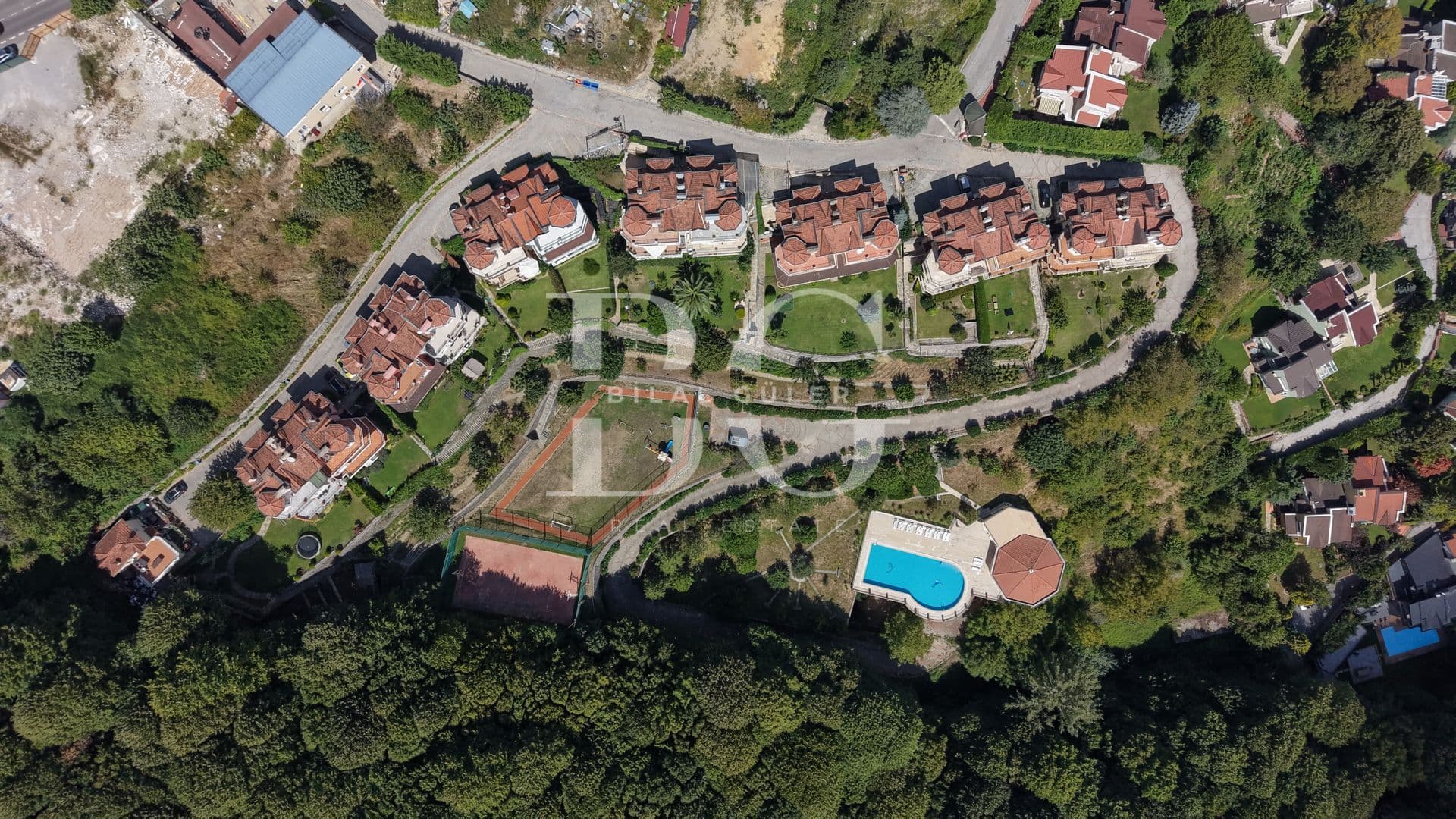 ACARKENT KARŞISI DOĞANEVLER SİTESİ’NDE 5+2 KİRALIK VİLLA 4