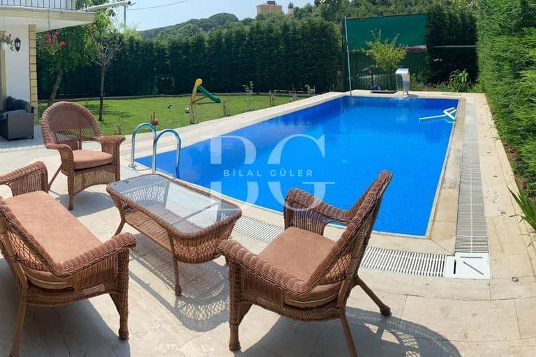 Beykoz Çavuşbaşında Satılık Havuzlu 4+2 Dubleks Villa 9